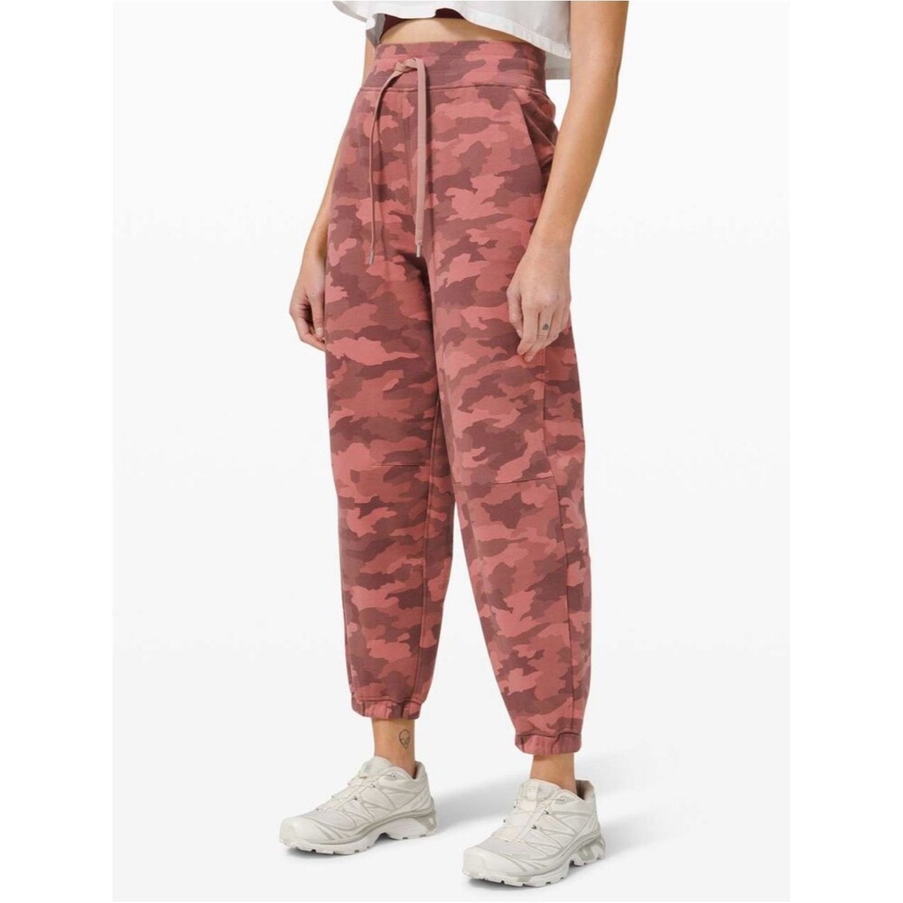 Lululemon Relaxed Fit French Terry Jogger Pant Heritage 365 Camo Brier Rose 6